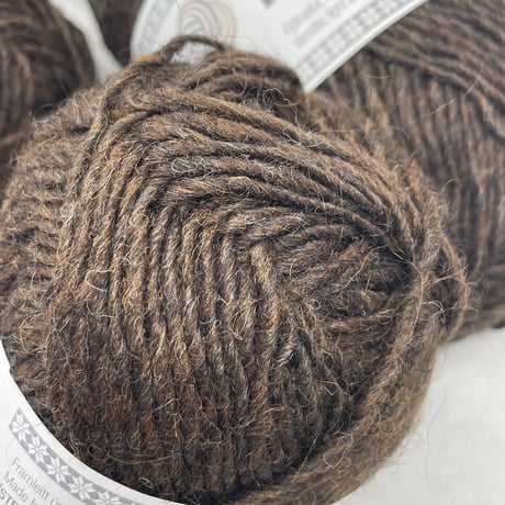 269　Lettlopi.　COL:0867　〈A〉3玉+〈C〉25ｇ