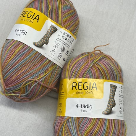 279　〈B〉REGIA　4Ply　COL:01289　2玉セット