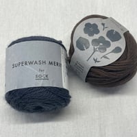 272  DARUMA毛糸2玉セット（一部使用済み品含む）
