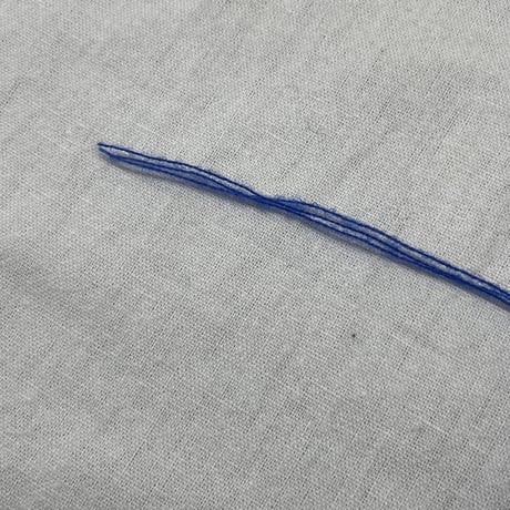 273　青色3本撚り毛糸　全量139ｇ