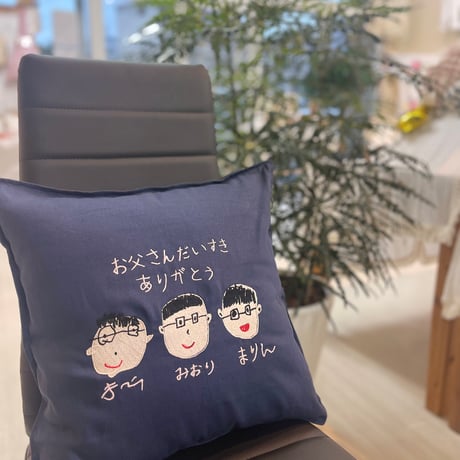 似顔絵クッション