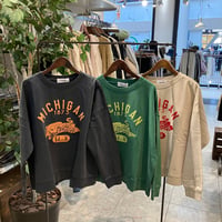 【139-102N】ｶﾚｯｼﾞﾛｺﾞ刺繍ﾜｲﾄﾞｽｳｪｯﾄ