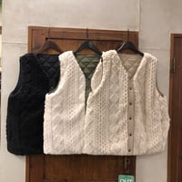 【153-103M】型おしボア×キルティングリバーシブルベスト