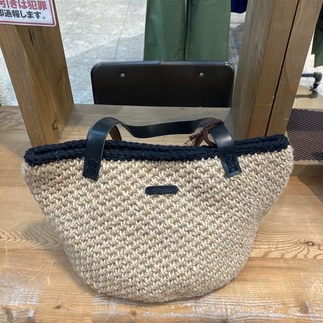 【123-102N】模様編みスクエアBAG