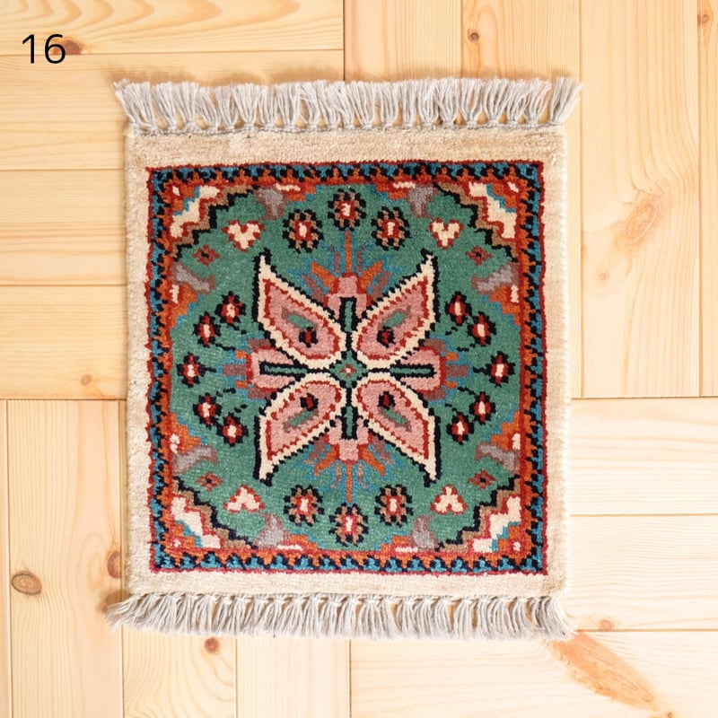 手織り絨毯 インド シルク 30x30cm 10～18 | インド雑貨のお店