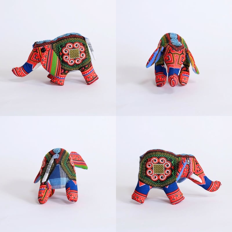 刺繍オブジェ ゾウ レッド/ブルー | インド雑貨のお店 ｜ SILKIND