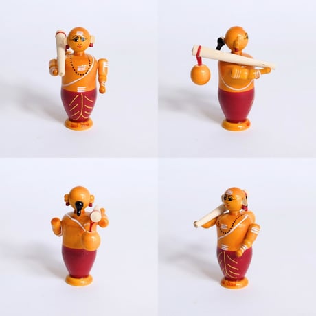エティコッパカの木製おもちゃ　僧侶　MONK