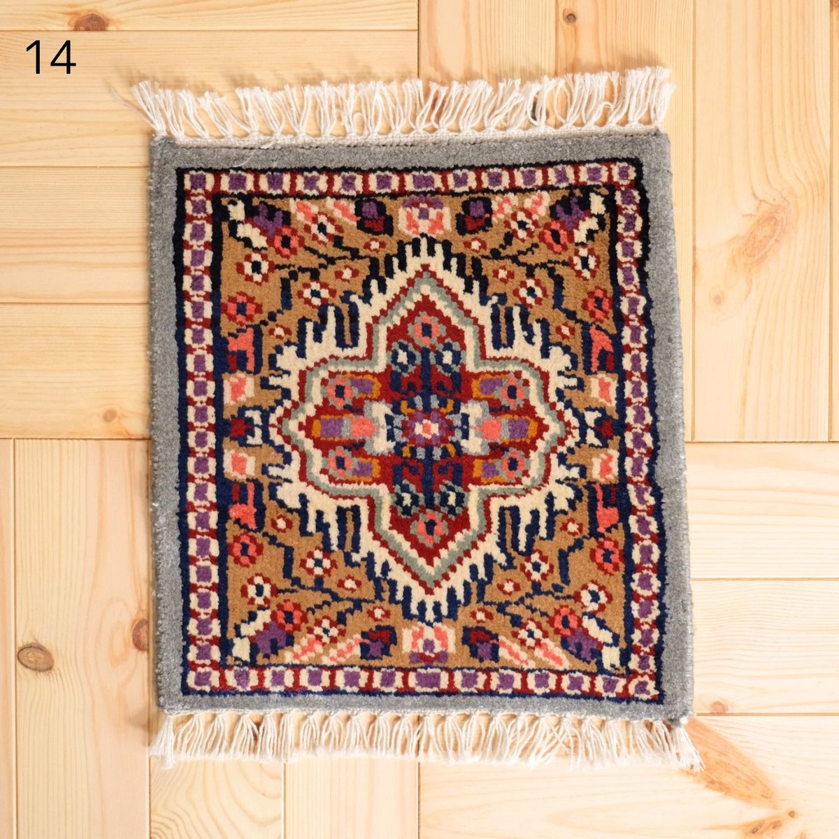 手織り絨毯 インド シルク 30x30cm 10～18 | インド雑貨のお店