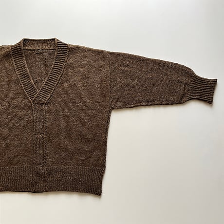 【パターン販売】松ぼっくり色のＹセーター