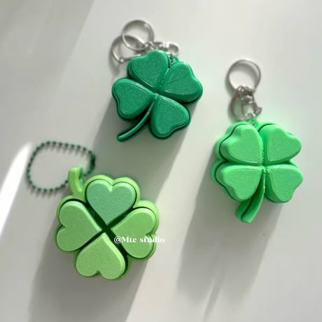 クローバー🍀キーボードクリッカーチャーム/キーボード/キーキャップ/キーホルダー