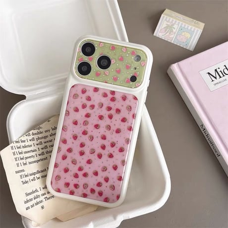 チビ🍓いちごラメぷっくりエナメルコートiPhoneケース