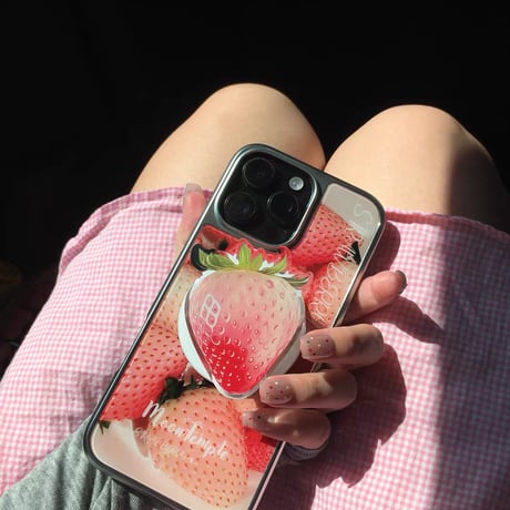 リアルいちご埋め尽くし🍓グリップセットiPhoneケース | AURALALA
