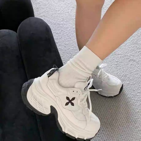 クロス厚底スポーティースニーカー