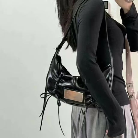 ギャザーリボンプレートショルダーバッグ