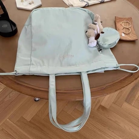 シンプルナイロンビッグトートバッグ