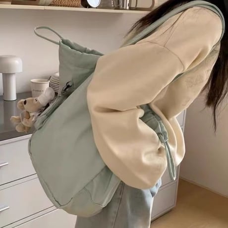 シンプルナイロンビッグトートバッグ