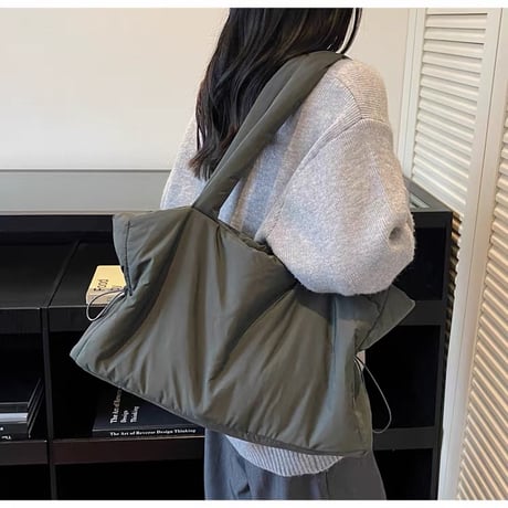 ふわふわクッションシンプルトートバッグ