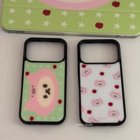 ブタちゃんかぶりものくまさんiPhoneケース