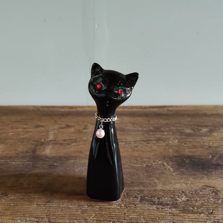 黒猫の貯金箱