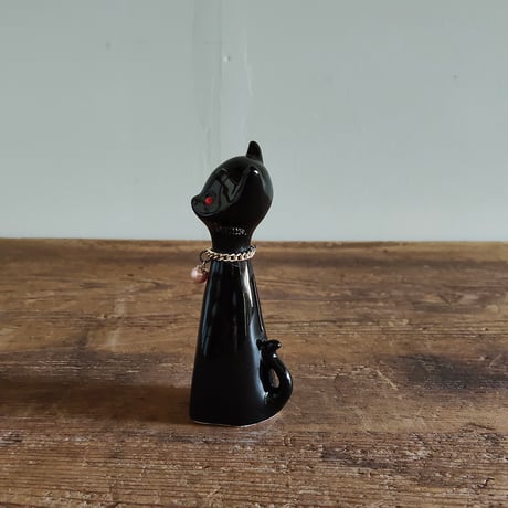 黒猫の貯金箱