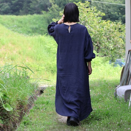 秋の夜長のワンピース