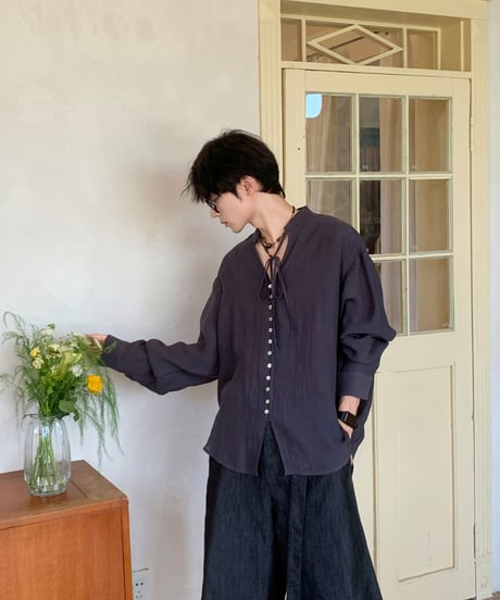 VEILTIE NECK SHIRT