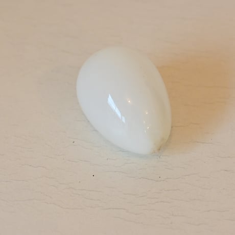 アメリカ 乳白ガラスの卵