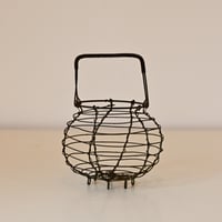 フランス　古いワイヤーバスケット