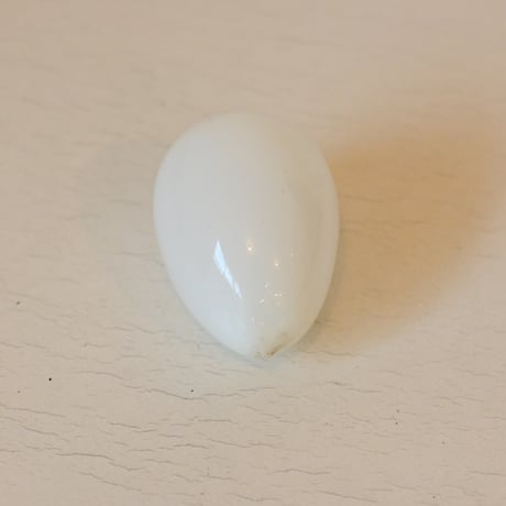 アメリカ 乳白ガラスの卵