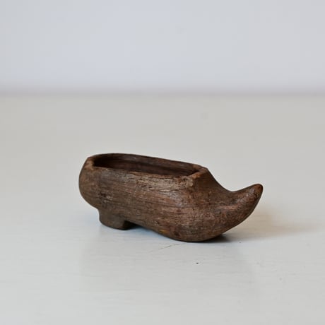 フランス　古い小さな木靴のオブジェ（片方のみ）　W:9cm
