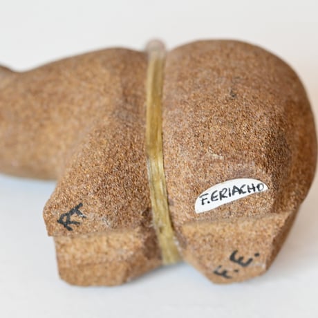 アメリカ　ズニ族のクマのフェティッシュ　F・Eriacho