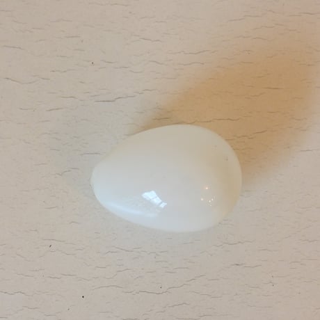 アメリカ 乳白ガラスの卵