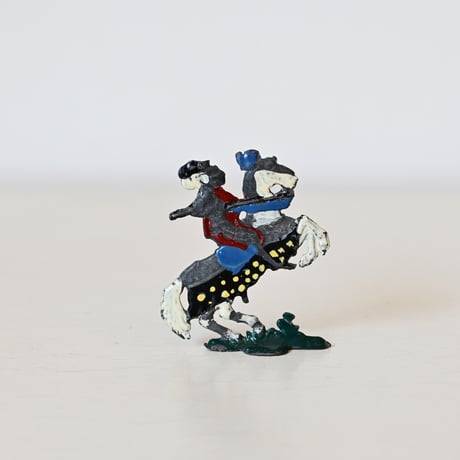 フランス　小さな馬のおもちゃ　H:6cm