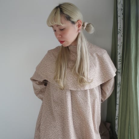 Tiny Floral 3WAY BLOUSE - gentle pink greige