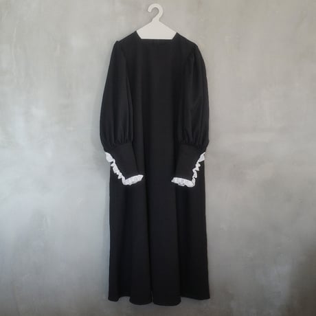MAYBE I’M A WIZARD? DRESS - raven black