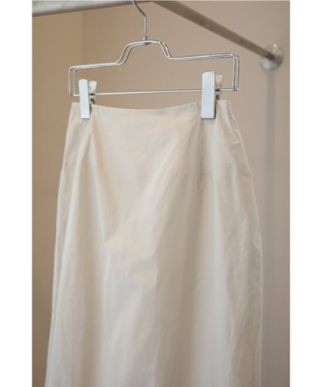 MAEGE "Taffeta balloon hem skirt" ivory