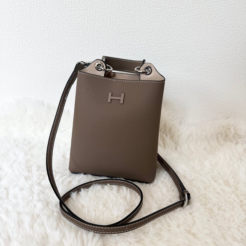 予約】 本革 レザー ショルダーバッグ Hロゴ | hanao select