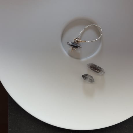 1点モノーcrystal jewely 王冠 ringー (限定)