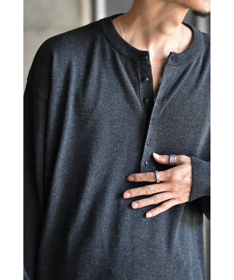 "Exclusive"ANDER HENLY NECK KNIT