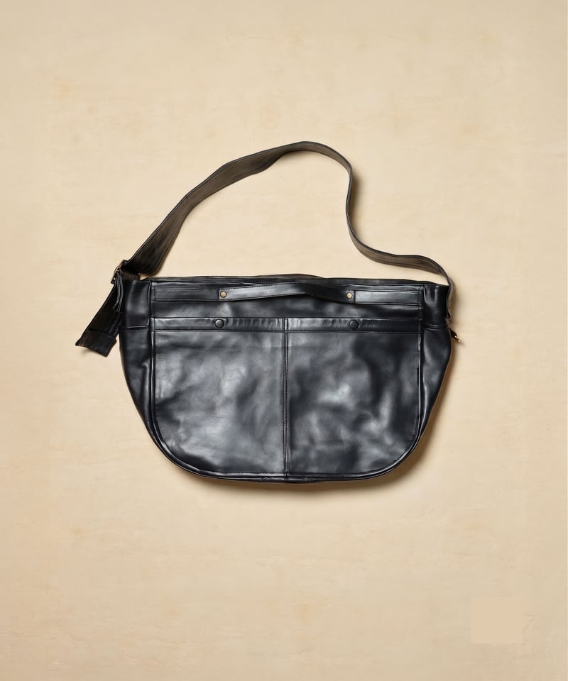 CCU NEW NEWSPAPER BAG M SIZE -COW SKIN- | 45do｜