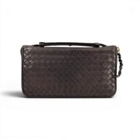 BOTTEGA VENETA イントレチャート レザー ダークブラウン クラッチ ウォレット