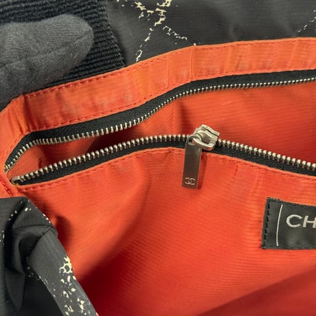CHANEL オールドトラベルライン ナイロントートバッグMM ブラック スクエア