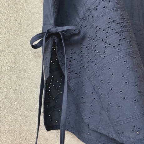 インド 刺繍生地のプルオーバーブラウス スミクロ