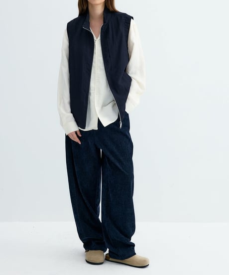 Wide Stand Collar Simple Zip Vest / 2color