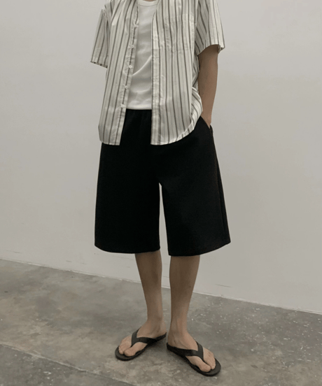 Air-Layer Wide Sweat Shorts  / 2color