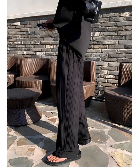 Relaxed-Fit Pleated Pants  / 2color