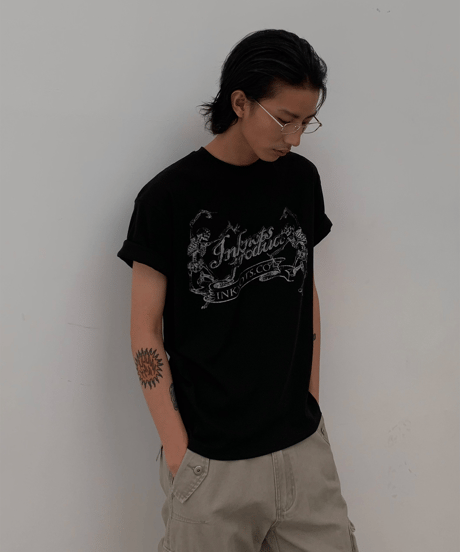 Vintage Skeleton Graphic Oversized Tee  / 2color