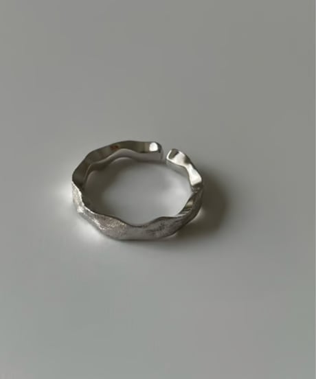Rough Texture Wave Ring