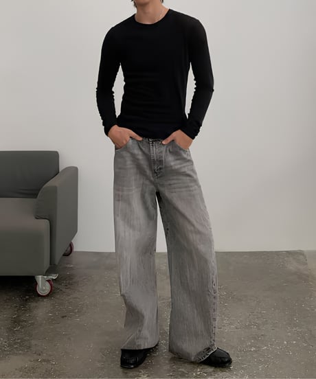 Washed Curved Silhouette Wide Denim Pants