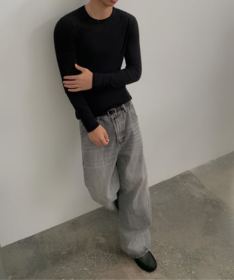 Washed Curved Silhouette Wide Denim Pants